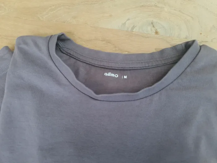 Tshirt manche courte taille medium - photo numéro 2