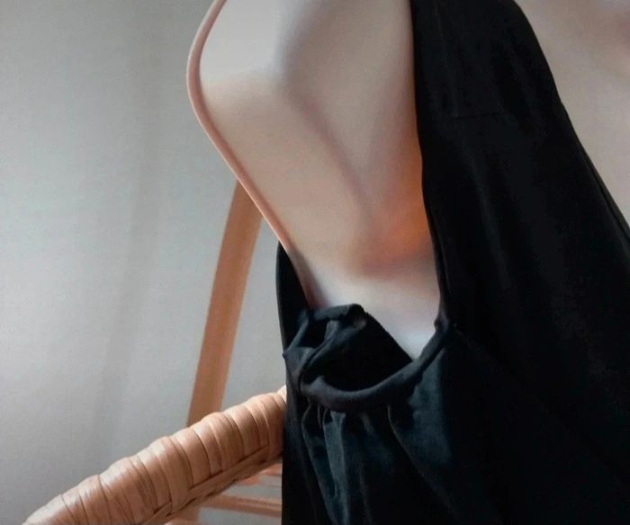 Robe noir taille 38 - photo numéro 4