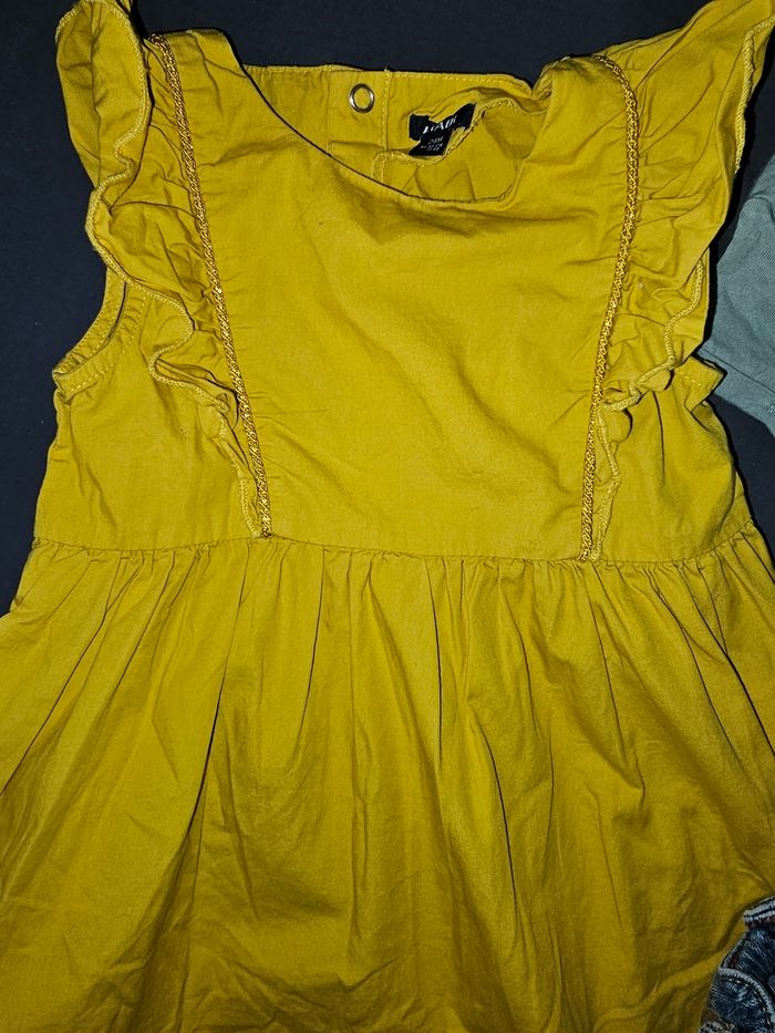 Lot vêtements 2 ans - photo numéro 3