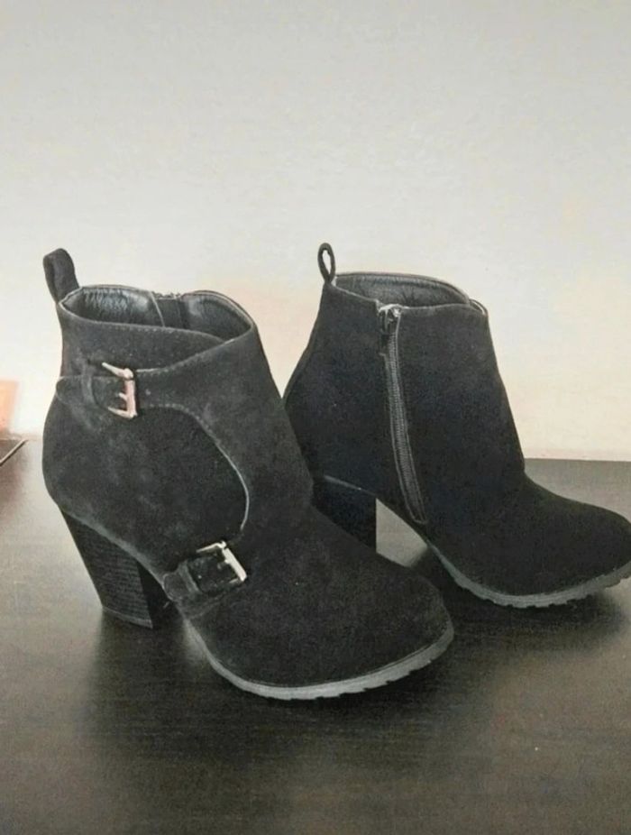 Bottines talon pointure 37 - photo numéro 2