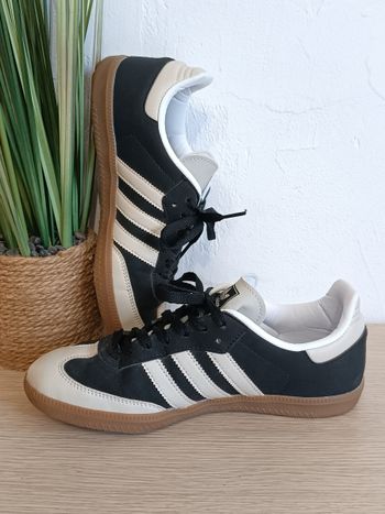 Adidas Samba noir et beige