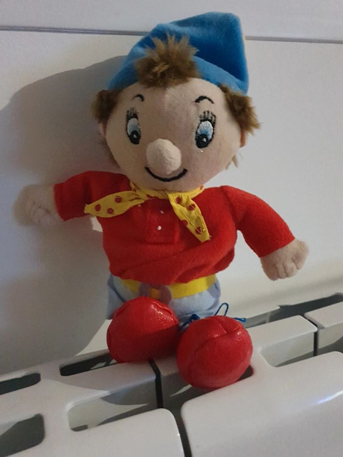 Peluches Oui oui - photo numéro 5