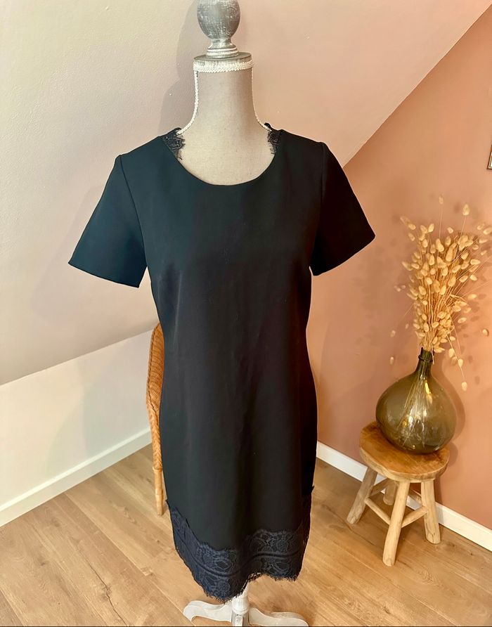 🤍 Robe noir Diane Laury taille 40 🤍 - photo numéro 2