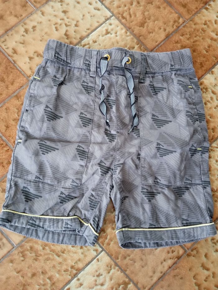 Short 6 ans