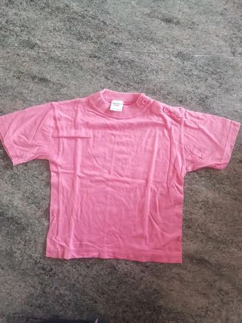 T-shirt manches courtes taille 3 ans stature 94