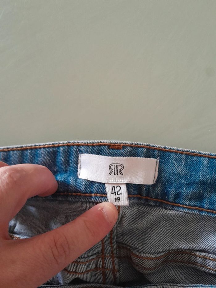 Jean femme 42 - photo numéro 2