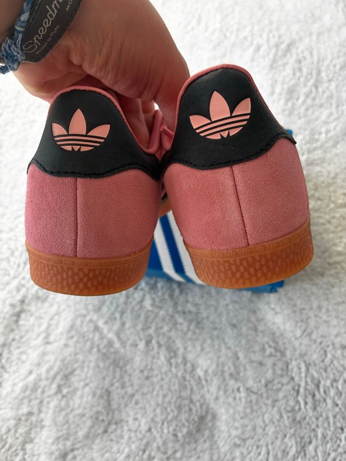 Adidas Gazelle Pink/Black/Gold - Taille 38 - Neuves - photo numéro 5
