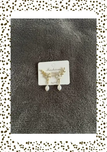 Paire de boucles d’oreilles fleurs