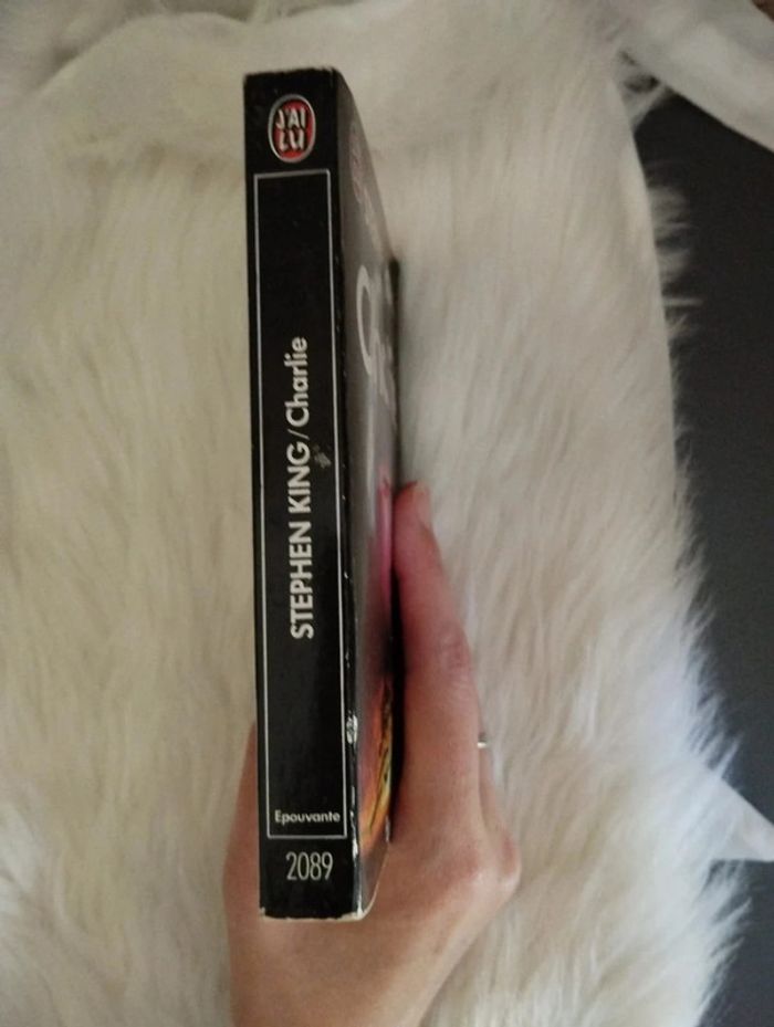 📖Charlie Stephen King 📖 - photo numéro 3