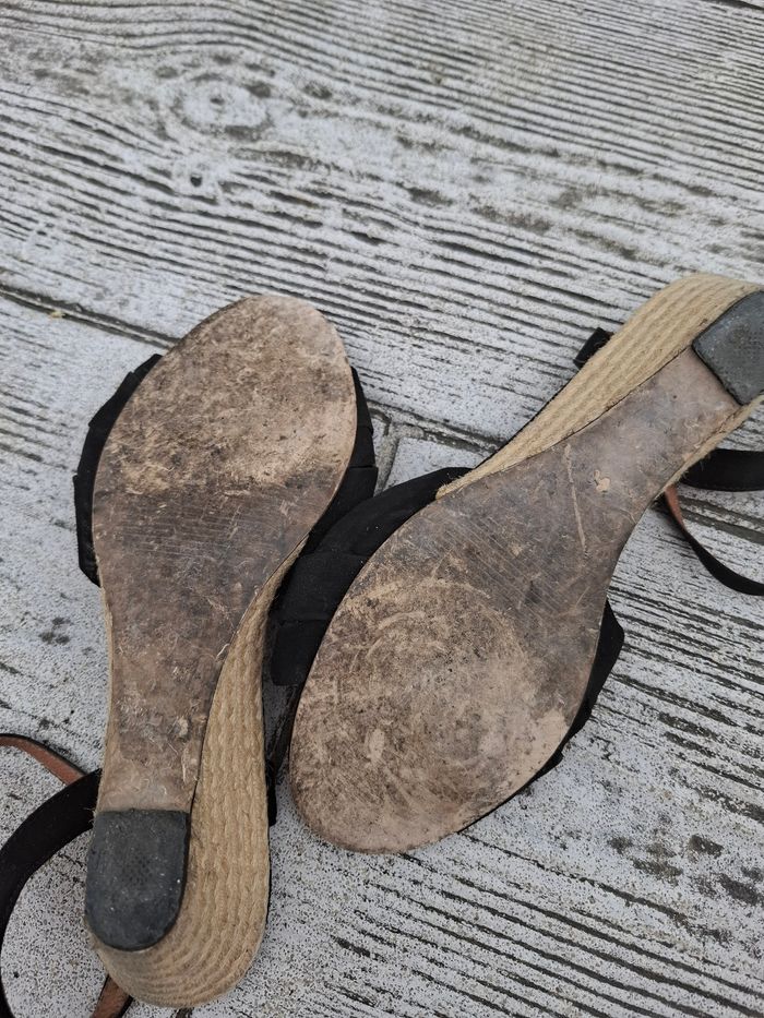 Nu pied nœud - photo numéro 3