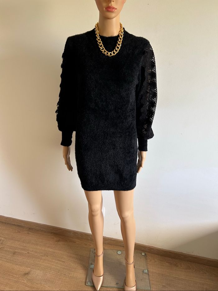 Robe pull noire avec dentelle Fashion taille unique jamais portée - photo numéro 3
