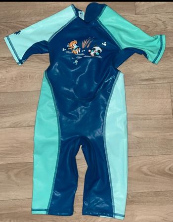 Maillot de bain taille 2/3 ans