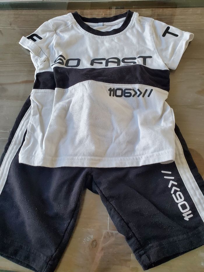 Ensemble short t-shirt 3 ans