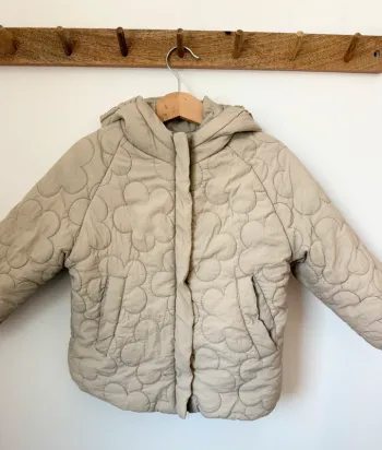 Manteau rembourré à fleurs Zara