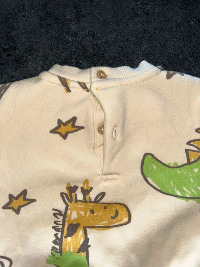 Pull dino et girafe - photo numéro 3