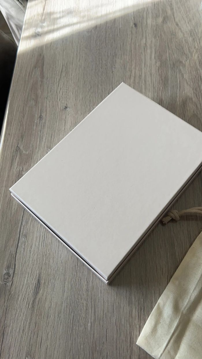 Boîte - photo numéro 2