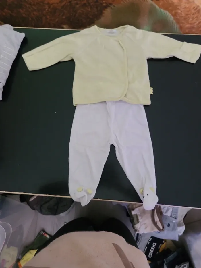 Lots  de 2 pyjamas en 9mois - photo numéro 6