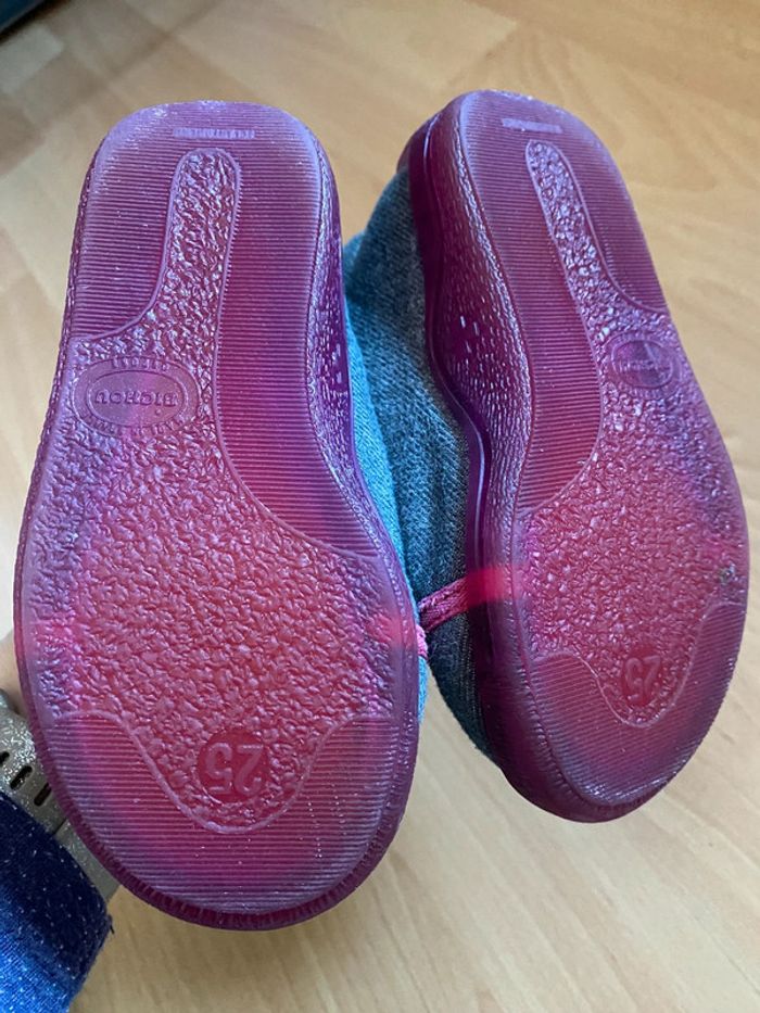 Chaussons Bellamy Taille 25 - photo numéro 2