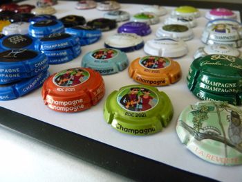Plaque muselet champagne série alphabet collection lot capsules TBE