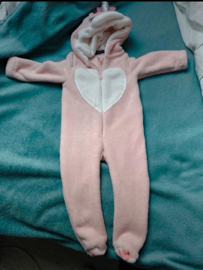 Combinaison polaire fille motif licorne on extenso 18 mois neuf