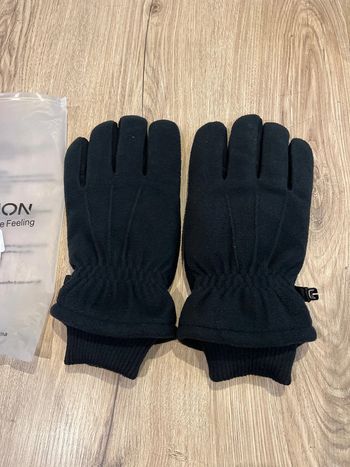 Gant pour l’hiver neuf