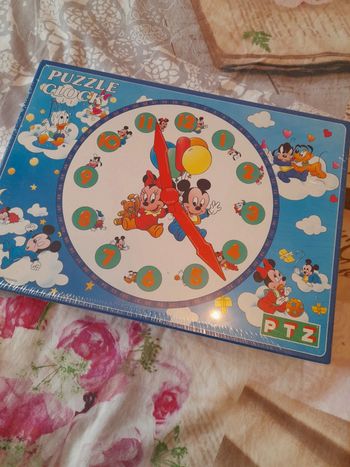 Puzzle horloge Mickey Neuf