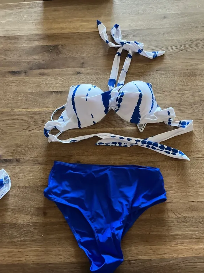 Maillot de bain - photo numéro 2