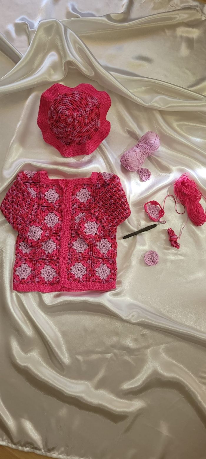 Gilet et chapeau fait main - photo numéro 4