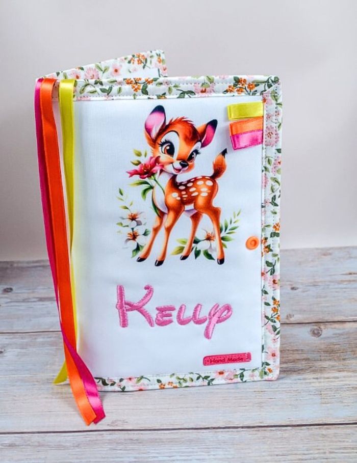 Protège carnet de santé personnalisé FAON FLEURS  - CHOIX DE COULEURS ET PRÉNOM PAR MESSAGE - photo numéro 2