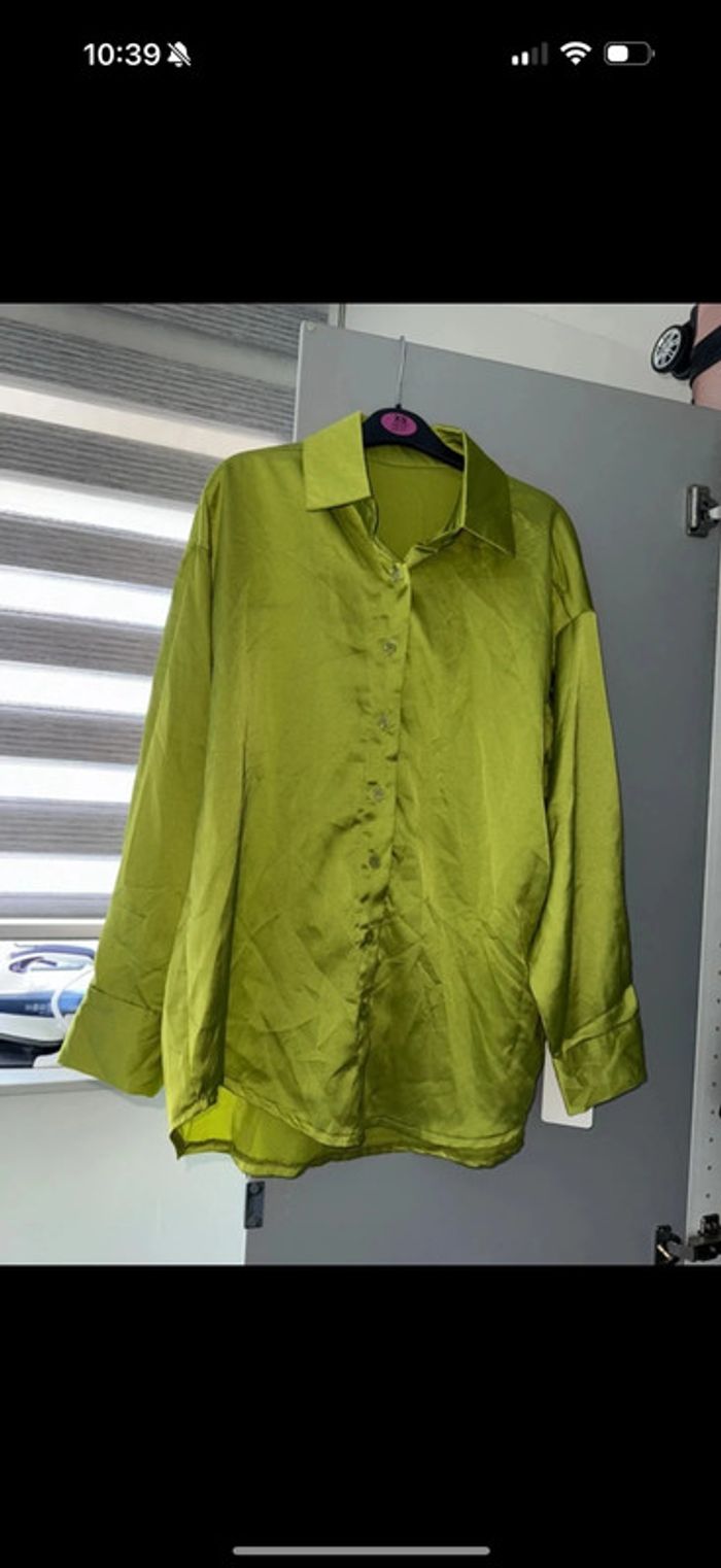 Chemise satin neuf taille L
