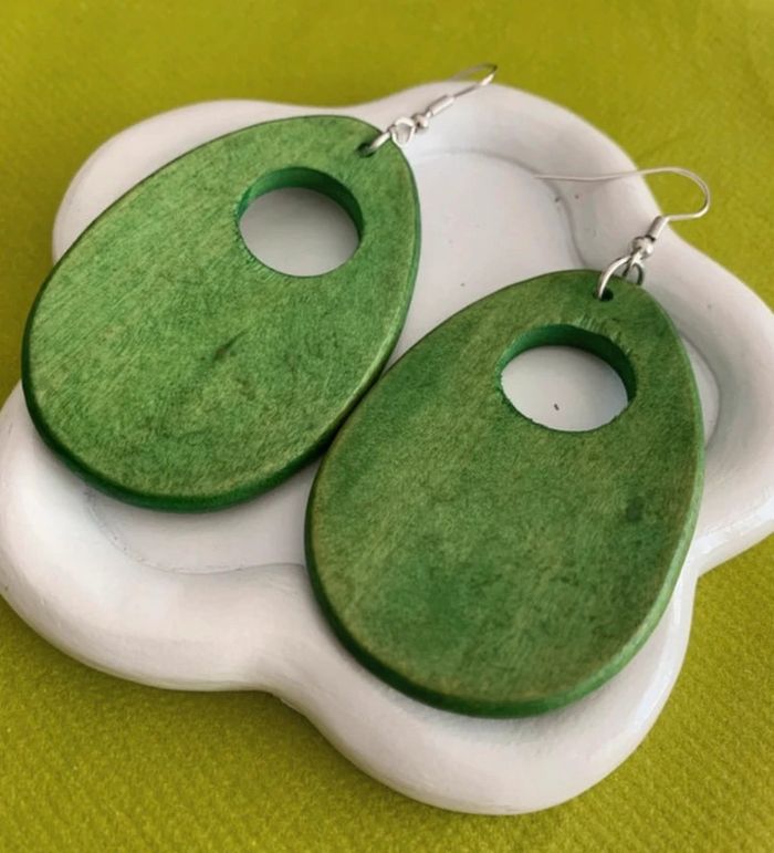 Boucles d’oreilles xxl vintages goutte d’eau verte en bois - photo numéro 5