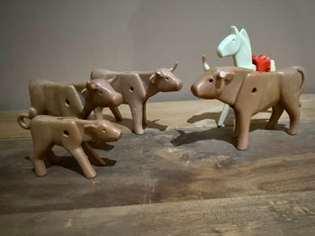 Lot playmobil animaux vintages vaches et cheval 