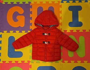 Manteau rouge, obaïbi, taille 12 mois (74 cm)