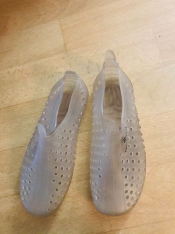Chaussures pour la mer pointure 32
