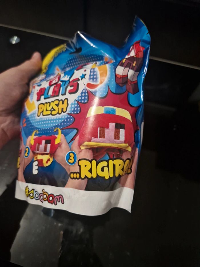 Tpoc plays plush - photo numéro 3