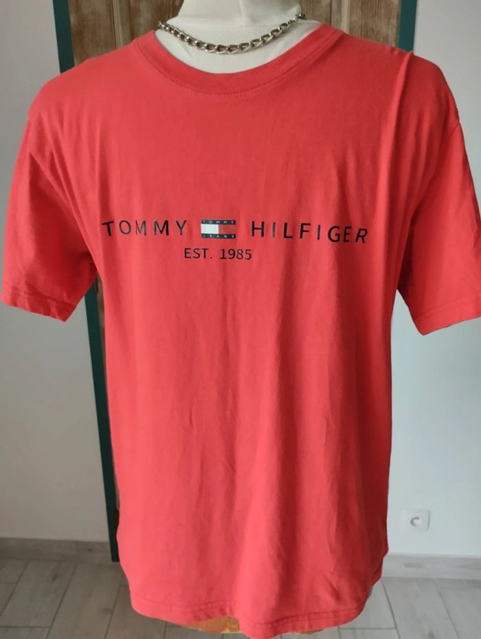 T-shirt Tommy Hilfiger 🩸 - photo numéro 2