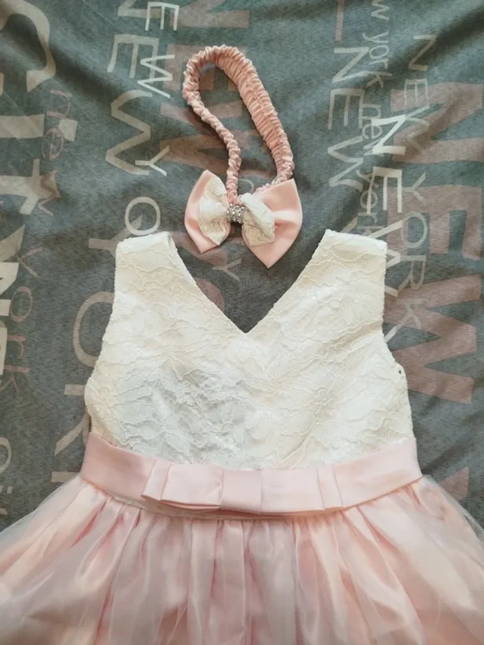 Robe cérémonie 12 mois - photo numéro 3