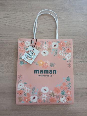 Sac cadeau - neuf avec étiquettes