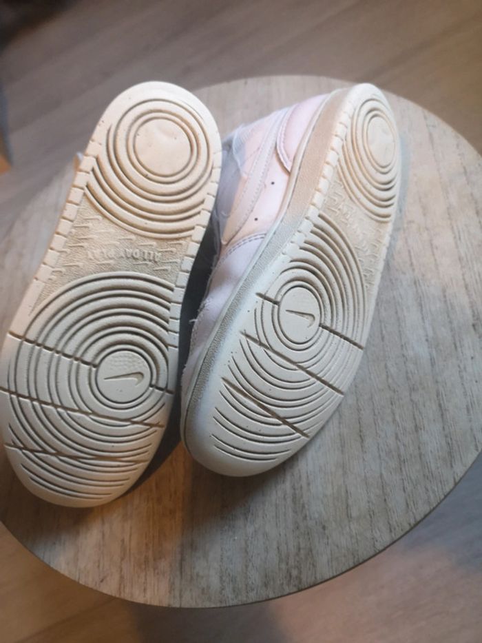 Chaussure montante Nike T35 fille - photo numéro 4
