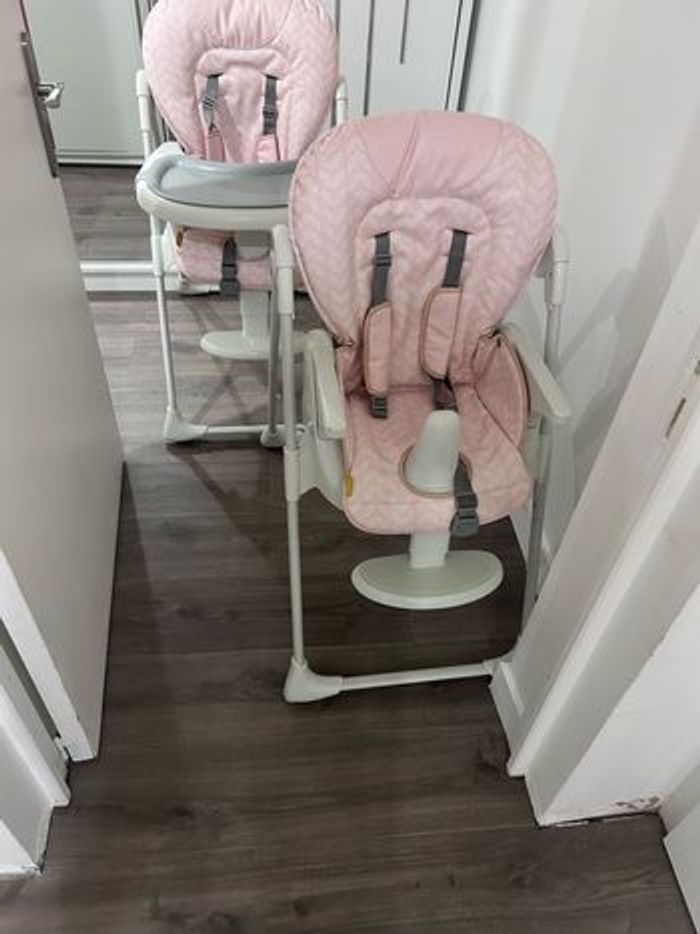 Chaise haute enfants rose Skidou