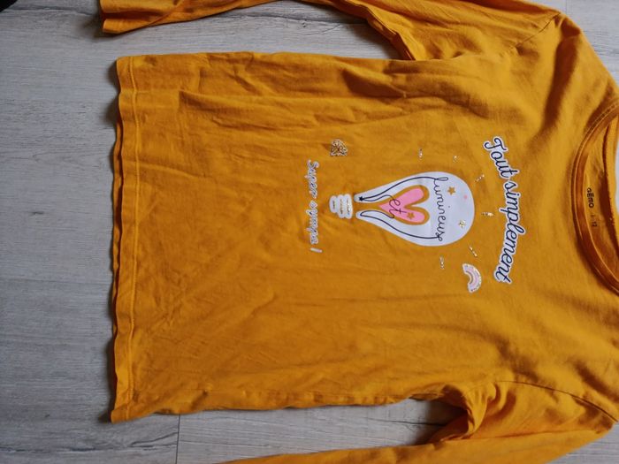 Tee-shirt manches longues marque Gémo taille 12 ans - photo numéro 2