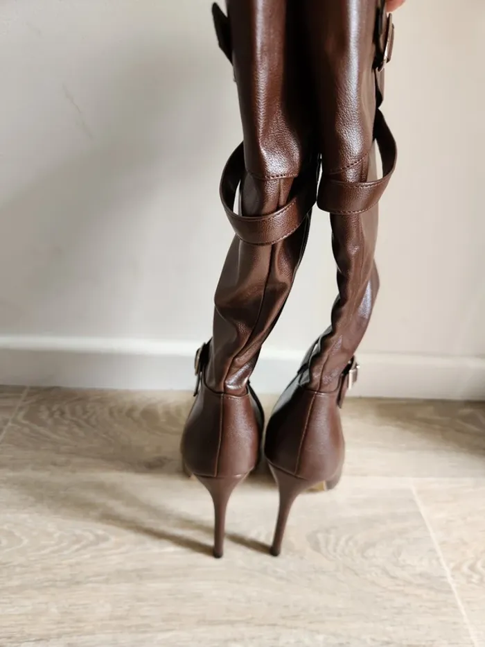 Bottes marron Taille 36 et  talon 12 cm - neuves - photo numéro 4
