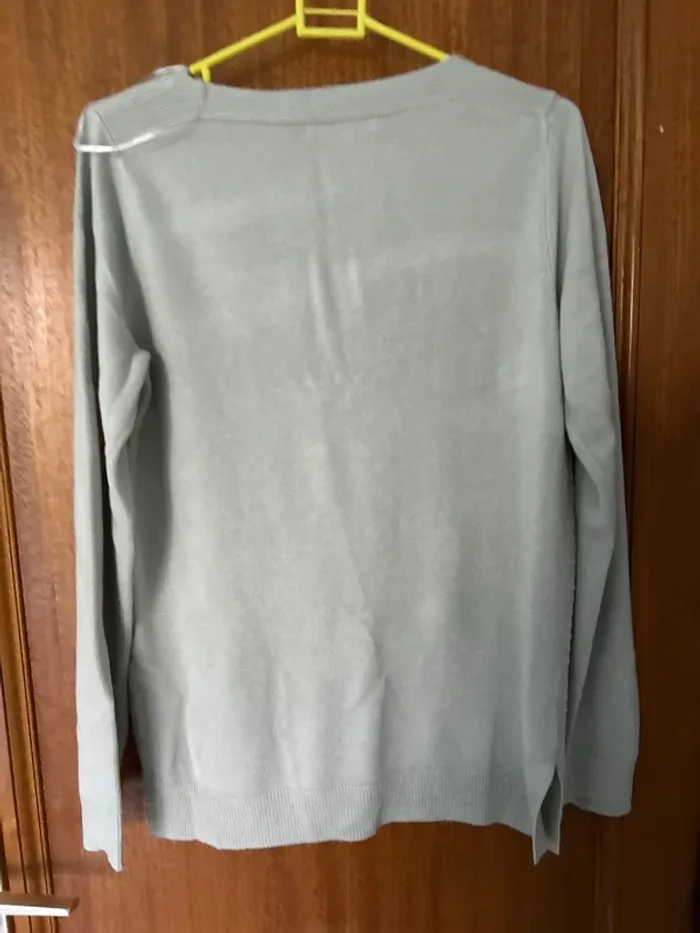 Pull gris - photo numéro 4