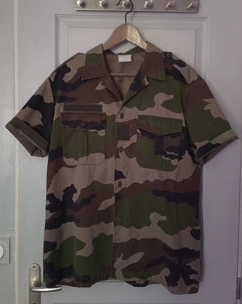 Chemise verte manches courtes