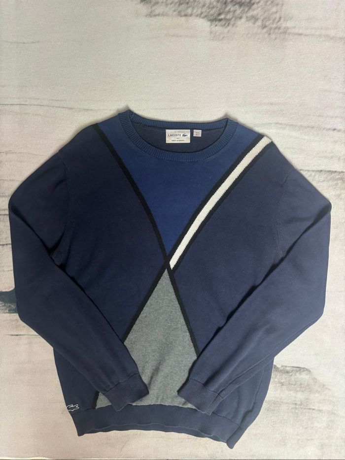 Pull Lacoste en maille bleu marine motif mosaïque taille L - photo numéro 3