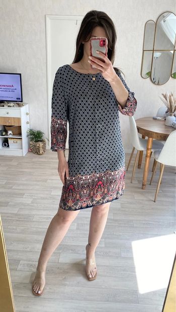 Robe droite ample à motifs