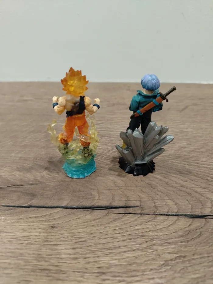 Lot de 2 figurines dragon ball - photo numéro 2