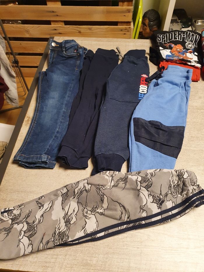 Lot vetements garçon 3 ans un peu de 4 et 5 ans - photo numéro 2