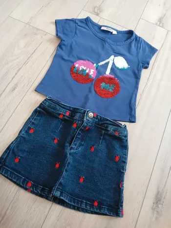 Ensemble jupe et tee shirt