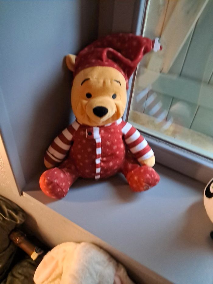 Peluche Winnie l'Ourson - photo numéro 2